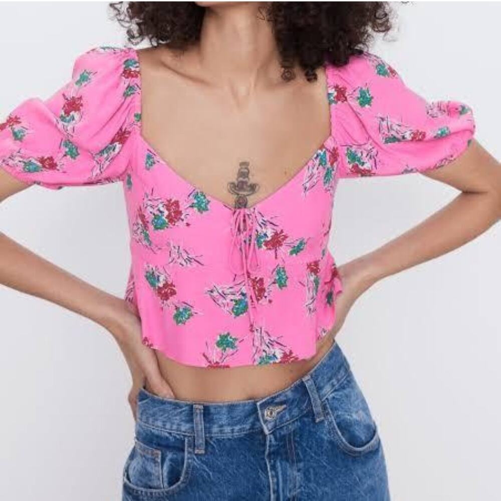 ZARA Hot Pink Floral Print Smocked Puff Shoulder Peasant Cropped Top